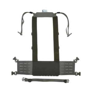 Paradox Tactical Modular Rig – Modulares Chest Rig ohne Kompromisse Das Paradox Tactical Modular Rig ist die perfekte Lösung für alle, die höchste Ansprüche an ihre taktische Ausrüstung stellen. Entwickelt für Profis im Einsatz, Airsoft-Spieler und Outdoor-Enthusiasten, kombiniert dieses modulare Chest Rig maximale Flexibilität mit kompromissloser Robustheit. Dank seines modularen Systems kannst du Taschen, Mag Pouches und Zubehör individuell anpassen – für optimale Organisation und schnelle Zugriffsmöglichkeiten. Ob als Plattenträger-Ergänzung, eigenständiges Rig oder vielseitige Loadout-Basis: Das Paradox Tactical Modular Rig passt sich jeder Mission an. Gefertigt aus strapazierfähigen Materialien, überzeugt es durch Langlebigkeit, Komfort und zuverlässige Performance – auch unter härtesten Bedingungen. Das ergonomische Design sorgt für eine ideale Gewichtsverteilung, während robuste Träger und Befestigungspunkte absolute Stabilität garantieren. Vorteile des Paradox Tactical Modular Rig Modulares Chest Rig mit flexiblen Anbaumöglichkeiten Taktische Ausrüstung für Profis, Airsoft und Outdoor Leicht, ergonomisch und robust für maximalen Komfort Individuell konfigurierbar für jede Einsatzumgebung Langlebige Materialien für extreme Belastungen Mit dem Paradox Tactical Modular Rig entscheidest du dich für ein Chest Rig, das keine Kompromisse kennt – ob im Einsatz, beim Training oder auf dem Spielfeld.