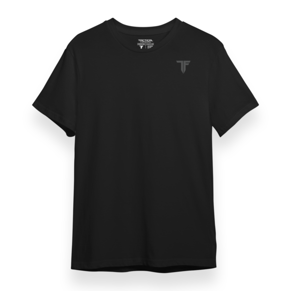 Airforce shirt black front Das Tactical Forward Shirt von TF wurde speziell für höchste Ansprüche entwickelt. Ob im Einsatz, beim Training oder in der Freizeit – dieses Funktionshemd überzeugt durch robuste Materialien, intelligente Features und maximalen Tragekomfort.